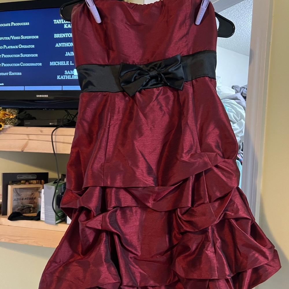 Strapless red dress